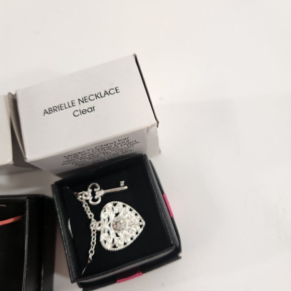 Avon Heart Jewelry Bundle Floating Hearts Arielle Double Sided Pendant NEW - Picture 7 of 7
